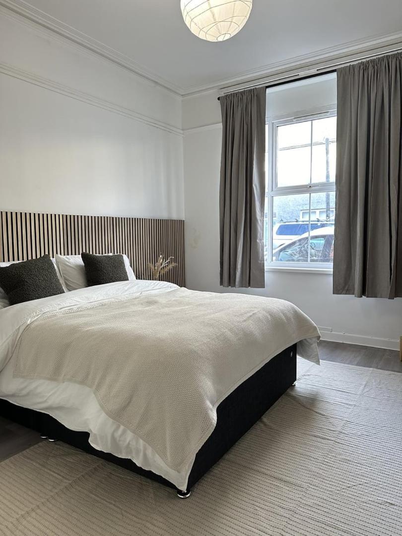 Beautiful Converted Brewery * Newport (Gwent)